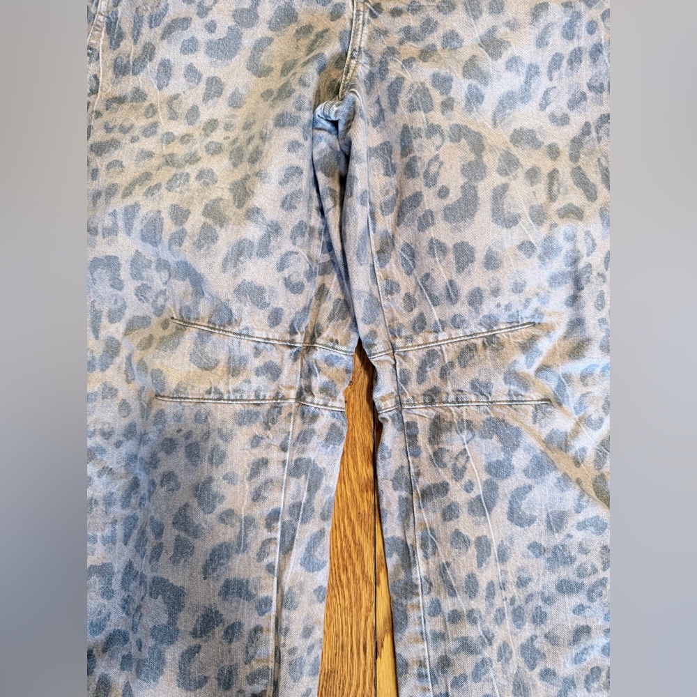 Free People Leopard Print Barrel Jeans - Picture 2 of 4